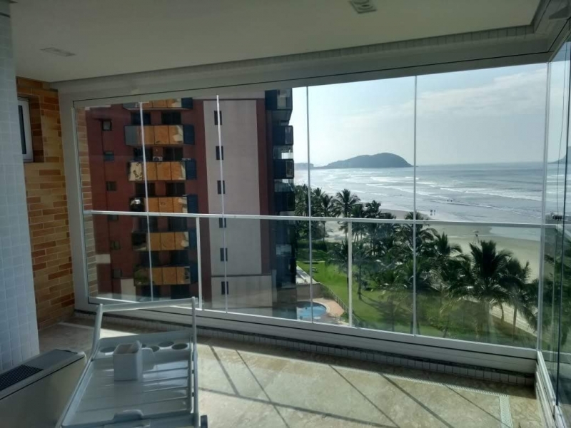 Empresa de Envidraçamento de Sacada Apartamento Ponta da Praia - Envidraçamento de Sacada Pequena