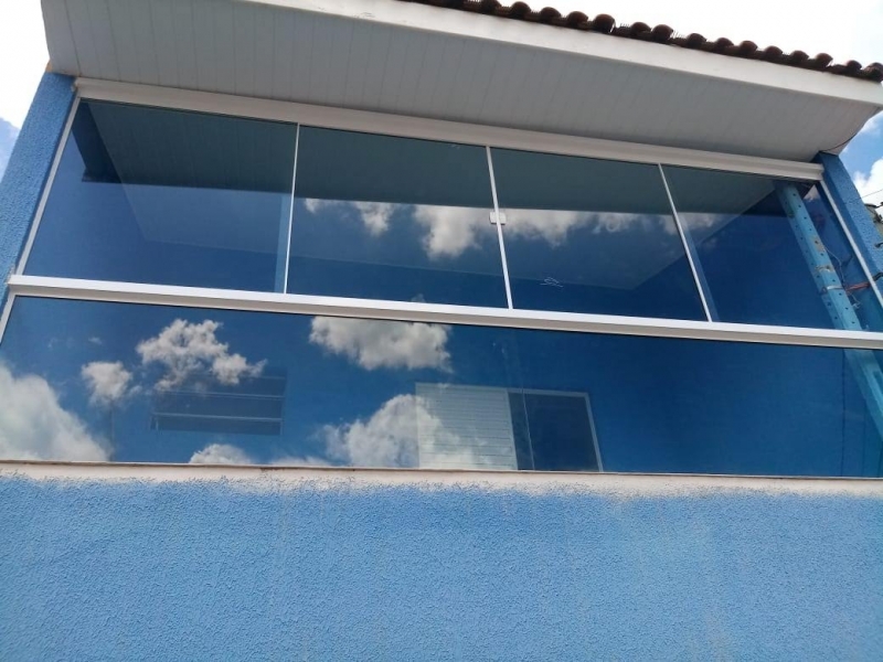 Serviço de Fechamento Varanda Vidro Jardim Liberdade - Fechamento de área com Vidro